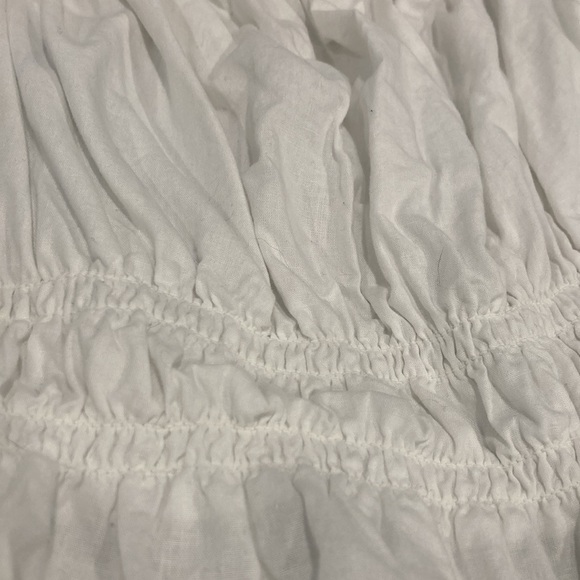 Wht Gathered Fabric Top - Picture 7 of 9